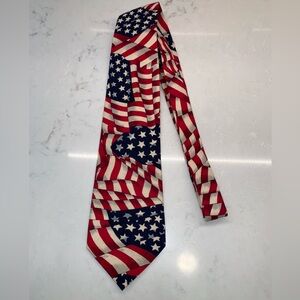 Vintage Beans McGee American Flag USA Cotton Tie​